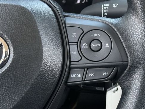 Used 2026 Toyota Corolla LE FWD image 15