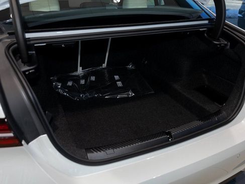 New 2025 BMW 530i xDrive 530i xDrive image 11