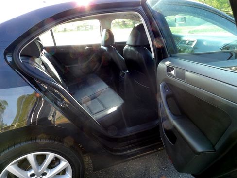 Used 2012 Volkswagen Jetta SE image 17