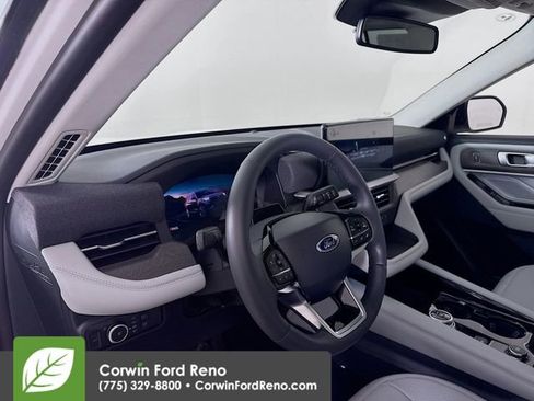 New 2026 Ford Explorer Platinum w/ LUX Leather Package AWD/4WD image 9
