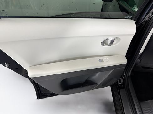 Used 2024 Hyundai Ioniq 5 SEL RWD image 26