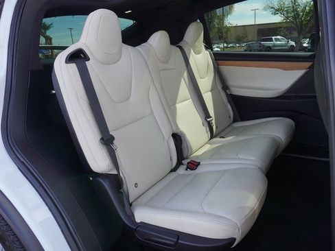 Used 2020 Tesla Model X Long Range image 11