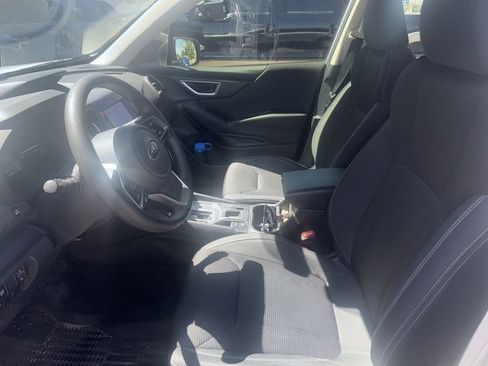 Used 2021 Subaru Forester image 8