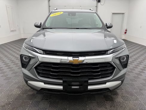 Used 2024 Chevrolet TrailBlazer LT w/ LT Cold Weather Package AWD/4WD image 14