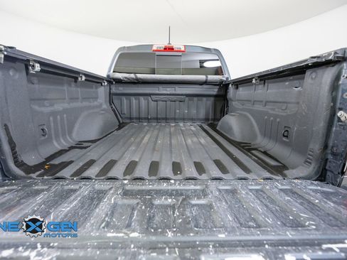 Used 2018 Chevrolet Colorado ZR2 AWD/4WD image 34