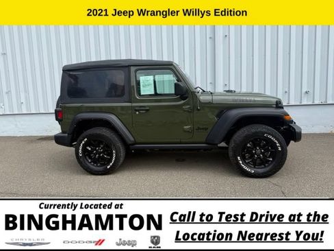 Used 2021 Jeep Wrangler Sport AWD/4WD image 4