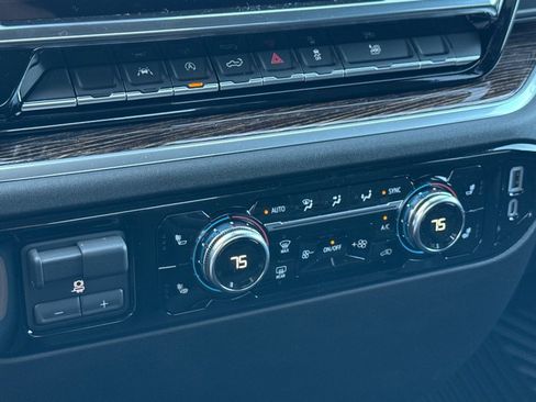 New 2026 GMC Sierra 1500 Elevation image 17