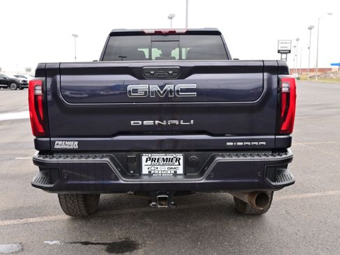 Used 2025 GMC Sierra 2500 Denali Ultimate image 7