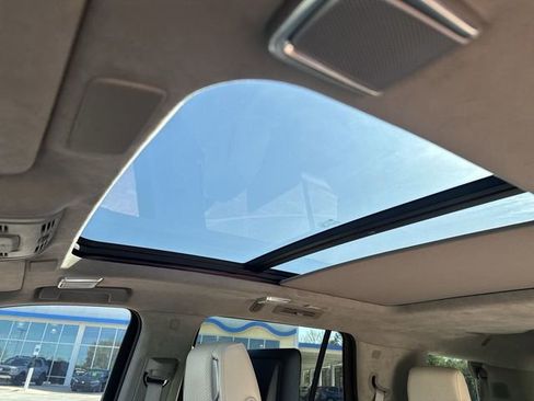 Used 2022 Cadillac Escalade Sport Platinum RWD image 23