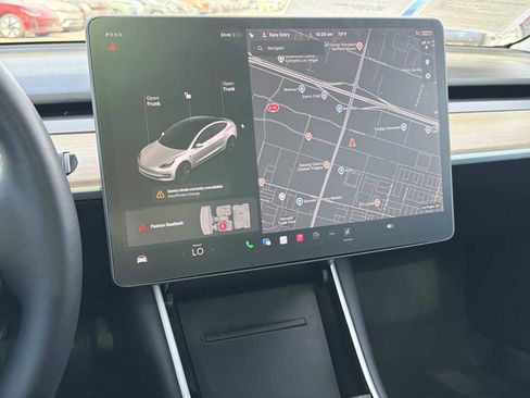Used 2019 Tesla Model 3 Long Range image 24