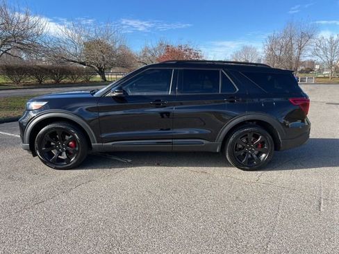 Certified 2023 Ford Explorer ST w/ Equipment Group 401A image 6