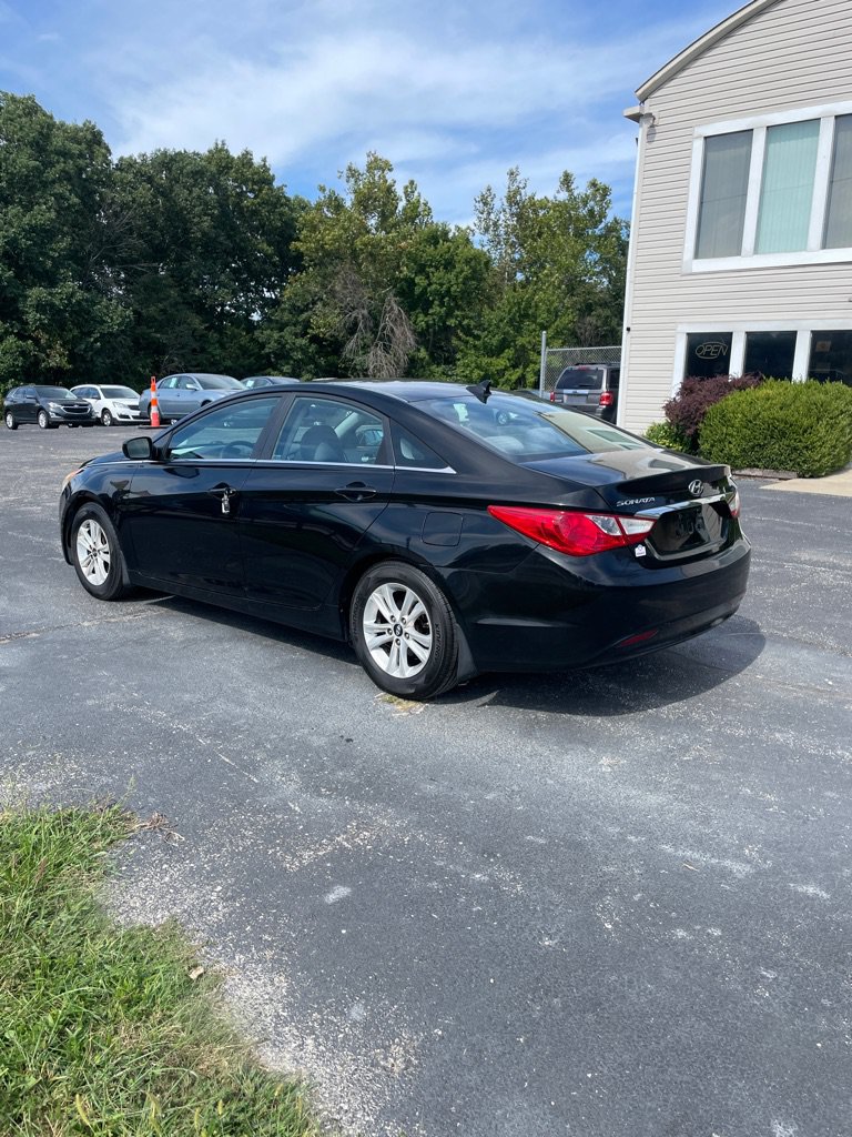Used 2011 Hyundai Sonata GLS w/ Popular Equipment Pkg 2 FWD image 3