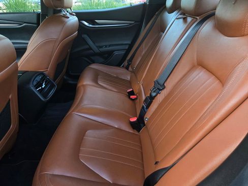 Used 2022 Maserati Ghibli GT RWD image 13