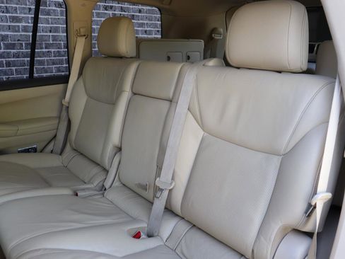 Used 2014 Lexus LX 570 4WD image 53