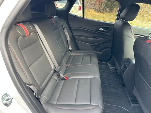 Certified 2024 Chevrolet Trax RS w/ Driver Confidence Package image 33