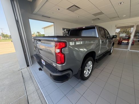 Used 2022 Chevrolet Silverado 1500 Custom AWD/4WD image 7