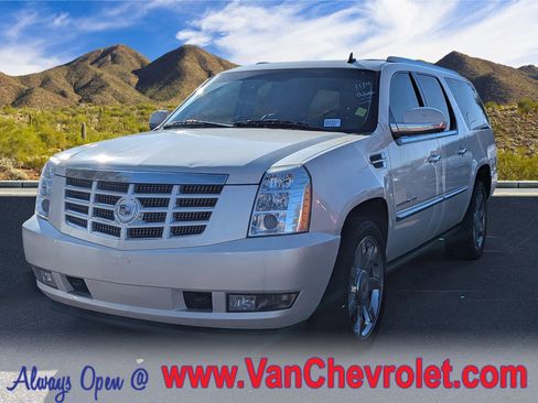 Used 2010 Cadillac Escalade ESV Premium image 1