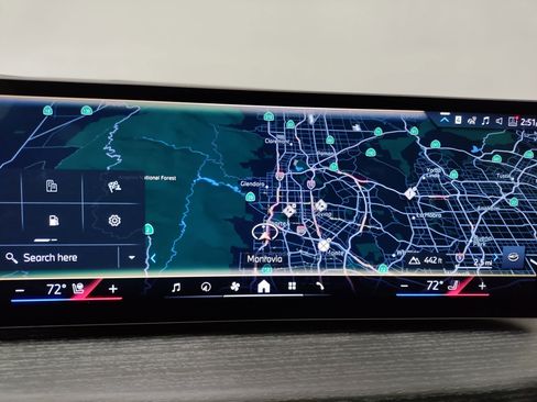 New 2026 BMW 330i Sedan w/ Convenience Package image 20