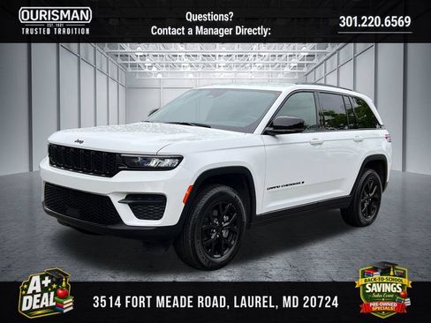 Used 2025 Jeep Grand Cherokee Altitude AWD/4WD image 2