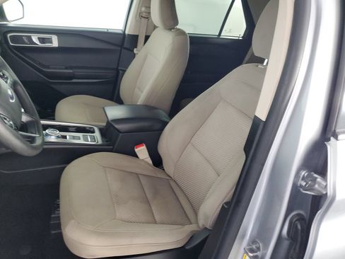 Used 2023 Ford Explorer 2WD image 12
