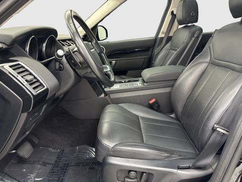 Used 2020 Land Rover Discovery SE AWD/4WD image 17