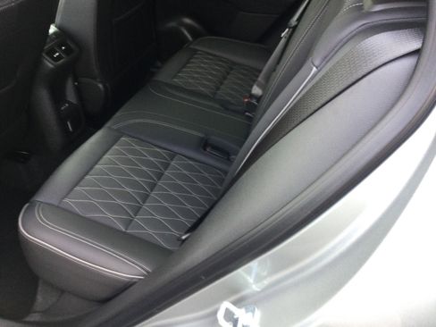 Used 2023 Buick Envision Avenir AWD/4WD image 11