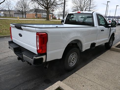 Used 2026 Ford F250 XL w/ XL Chrome Package image 4