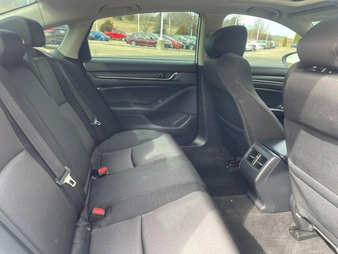 Used 2018 Honda Accord EX image 10