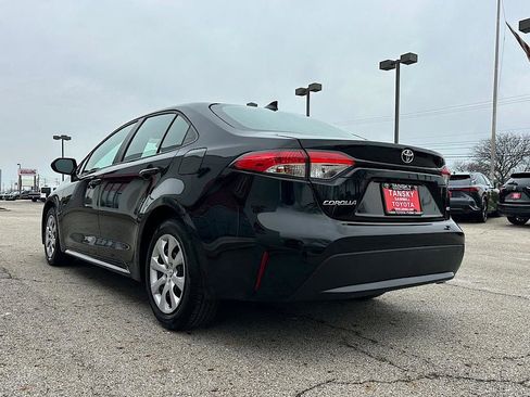 Certified 2025 Toyota Corolla LE image 3