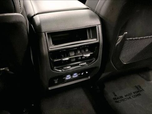 Used 2024 Jeep Grand Cherokee Limited w/ Luxury Tech Group II AWD/4WD image 33