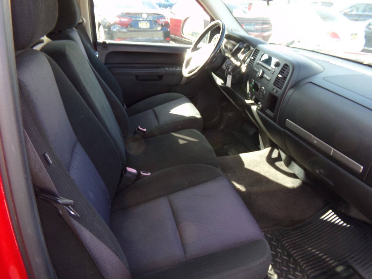 Used 2010 Chevrolet Silverado 1500 LT w/ Power Pack Plus RWD image 23