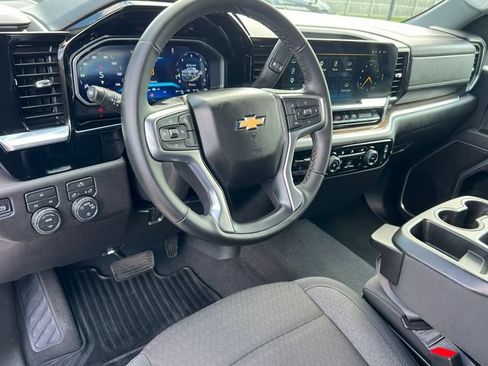 Used 2026 Chevrolet Silverado 2500 LT w/ Snow Plow Prep/Camper Package AWD/4WD image 19