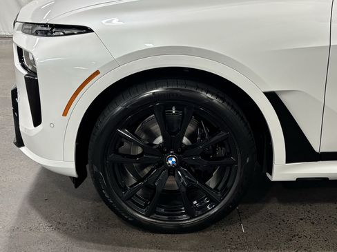 New 2027 BMW X7 xDrive40i w/ M Sport Package AWD/4WD image 10