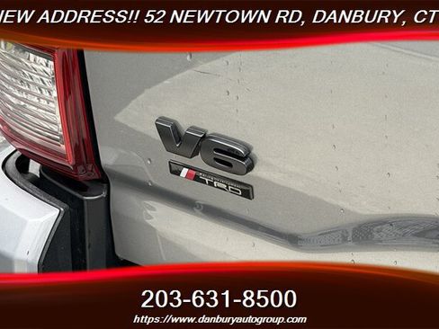Used 2017 Toyota Tacoma TRD Sport w/ Tow Package (A/T) AWD/4WD image 11