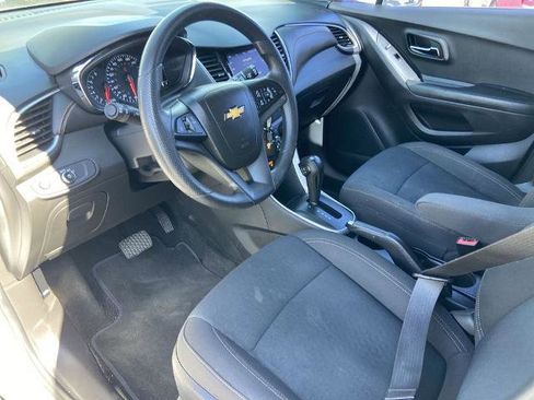 Used 2021 Chevrolet Trax LS w/ Tint and Cruise Package FWD image 6