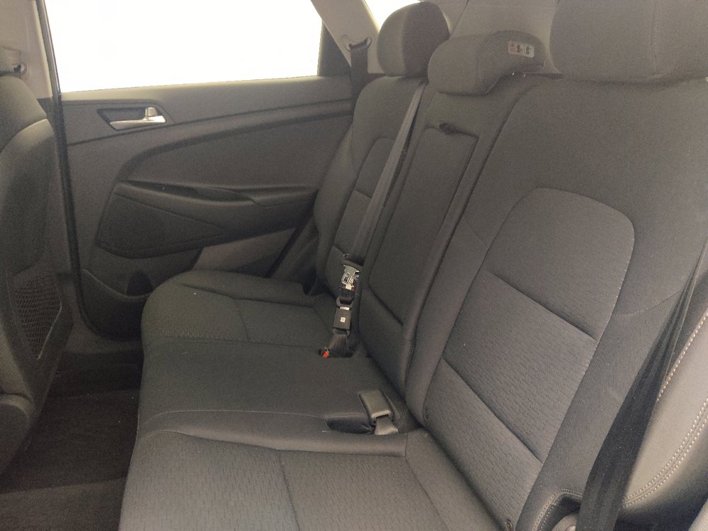 Used 2019 Hyundai Tucson Value FWD image 18