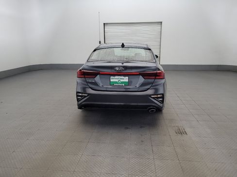 Used 2019 Kia Forte LXS FWD image 7