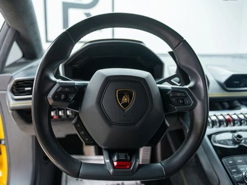 Used 2015 Lamborghini Huracan LP 610-4 image 24