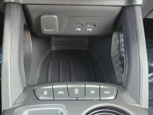 Used 2025 Chevrolet TrailBlazer LT image 30