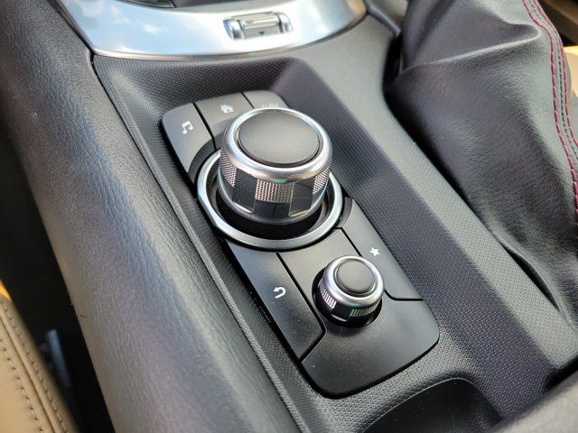 Used 2017 MAZDA MX-5 Miata RF Grand Touring w/ Appearance Package RWD image 8