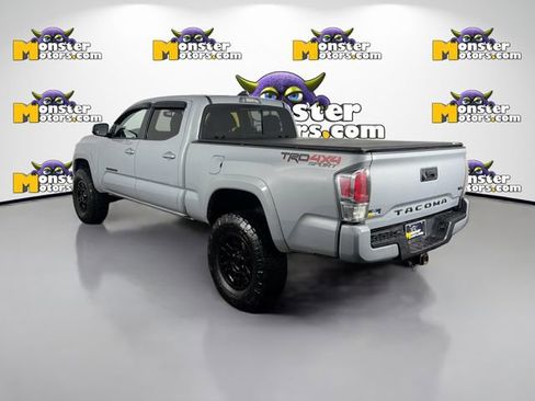 Used 2021 Toyota Tacoma TRD Sport AWD/4WD image 7