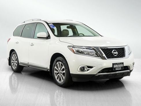 Used 2014 Nissan Pathfinder SL w/ SL Premium Package AWD/4WD image 8