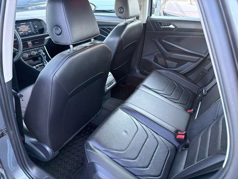 Used 2023 Volkswagen Jetta SEL FWD image 13
