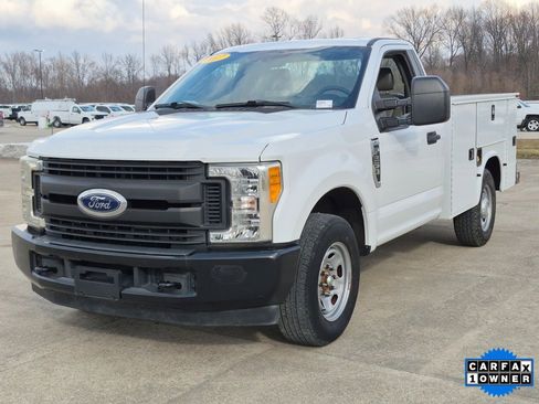 Used 2017 Ford F250 XL image 3