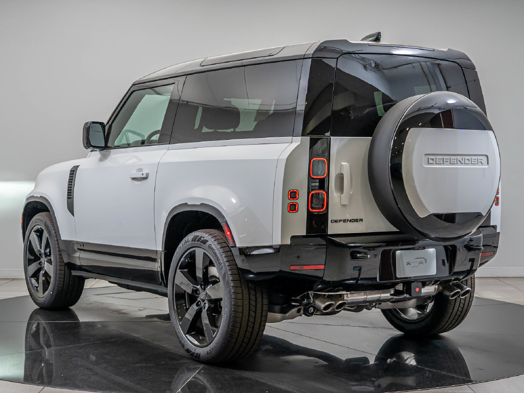 New 2026 Land Rover Defender 90 V8 AWD/4WD image 6