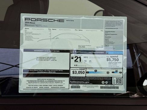 New 2025 Porsche Macan image 26