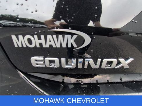 Used 2023 Chevrolet Equinox LS AWD/4WD image 32
