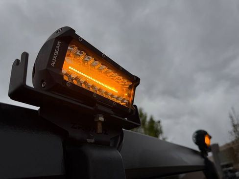 Used 2016 Jeep Wrangler Unlimited Sahara w/ Connectivity Group image 15