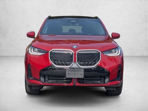 Used 2025 BMW X3 xDrive30i image 2
