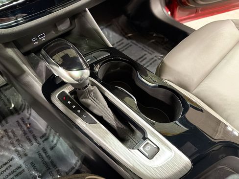 Used 2024 Buick Envista Avenir image 9